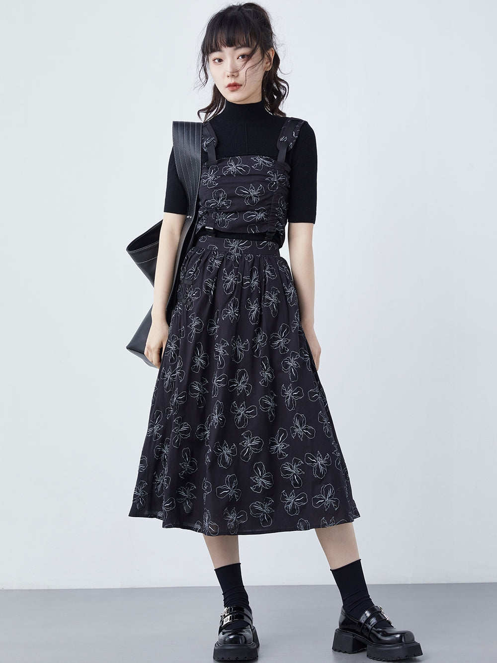 Blumen-A-Line-Hosenträgerrock