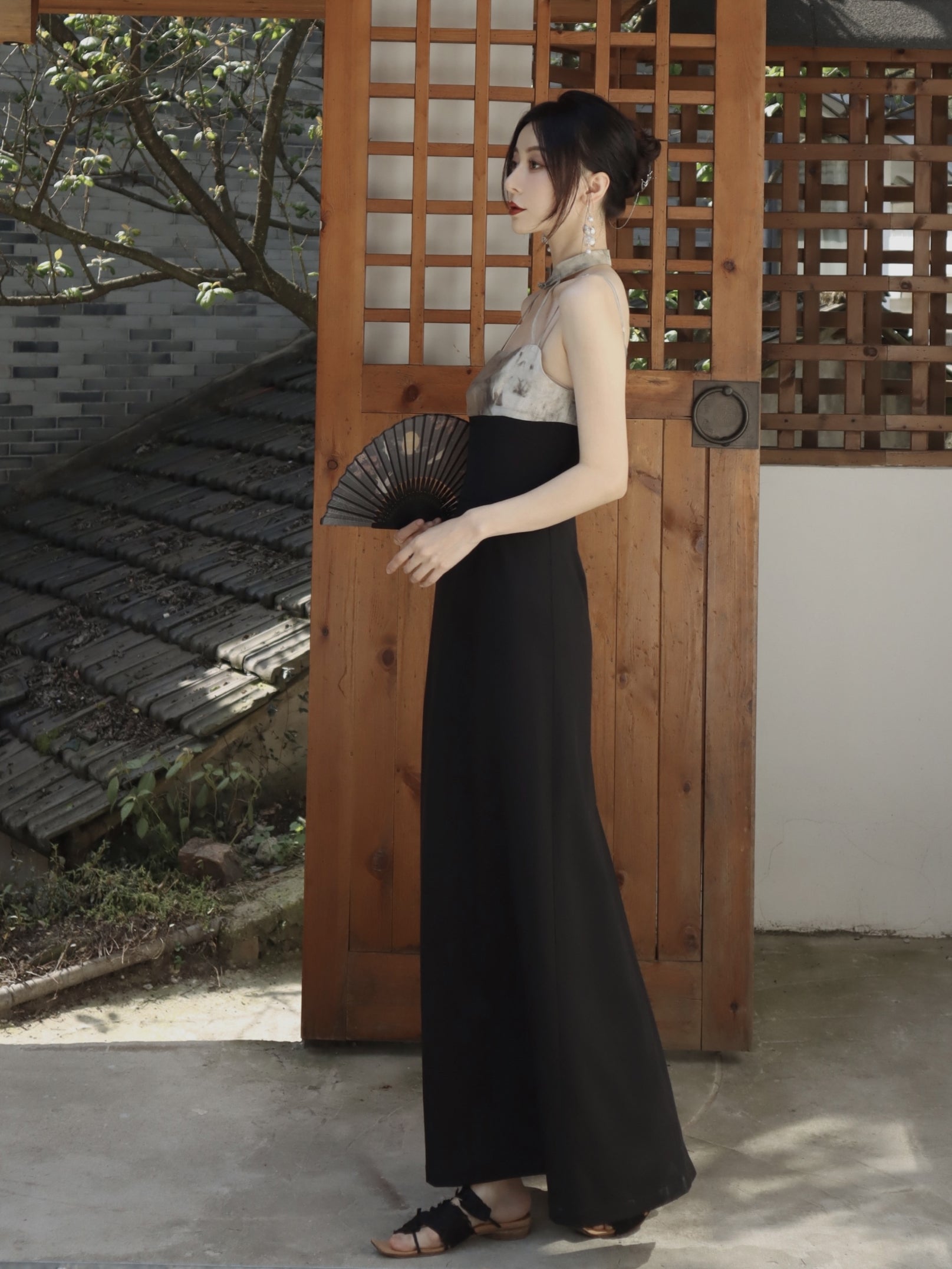 서스펜더 드레스를 인쇄하십시오