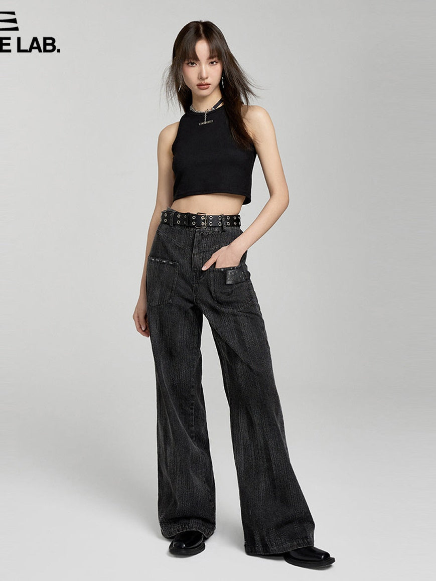 높은 허리와 넓은 다리 청바지
