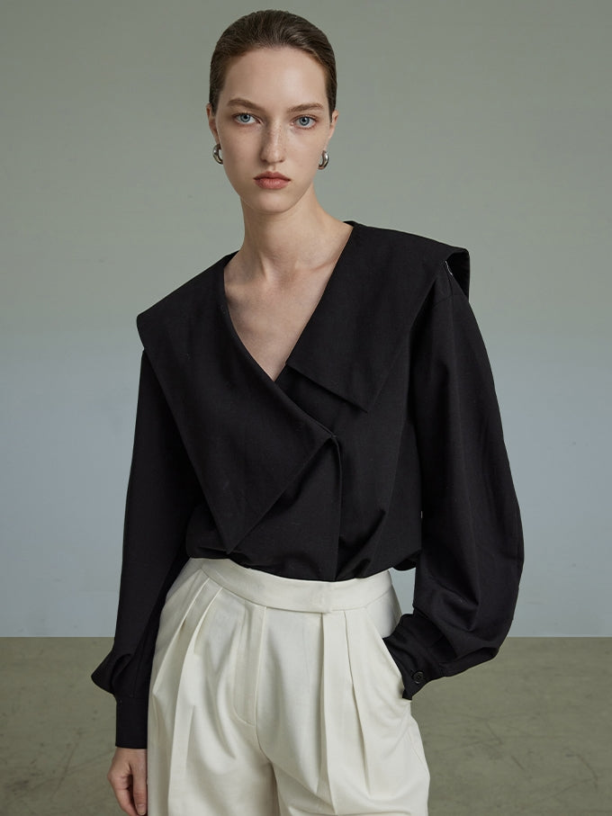 비대칭 V 넥 셔츠