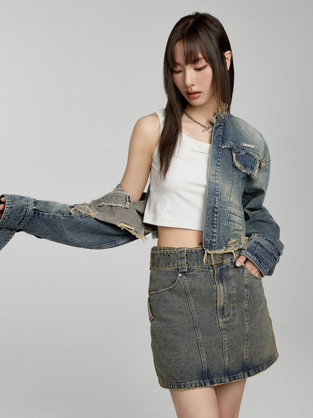 LOOSE SHORT DENIM JACKET