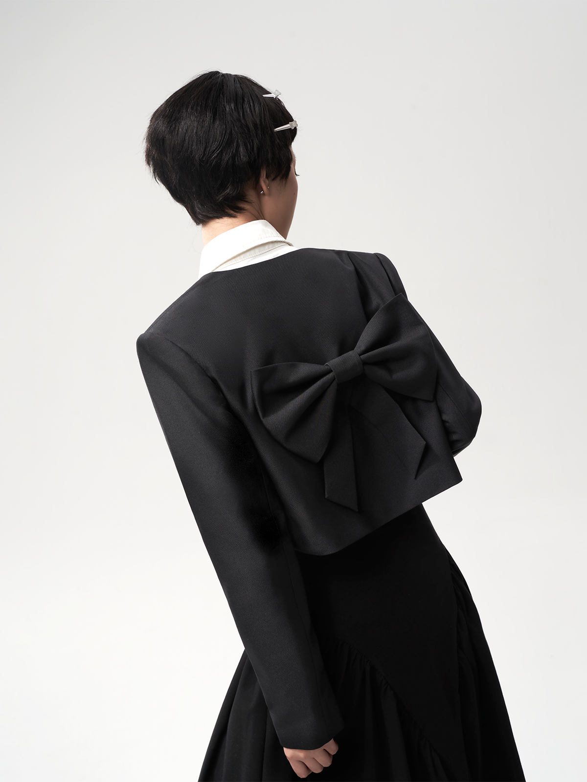 고리가없는 짧은 재킷