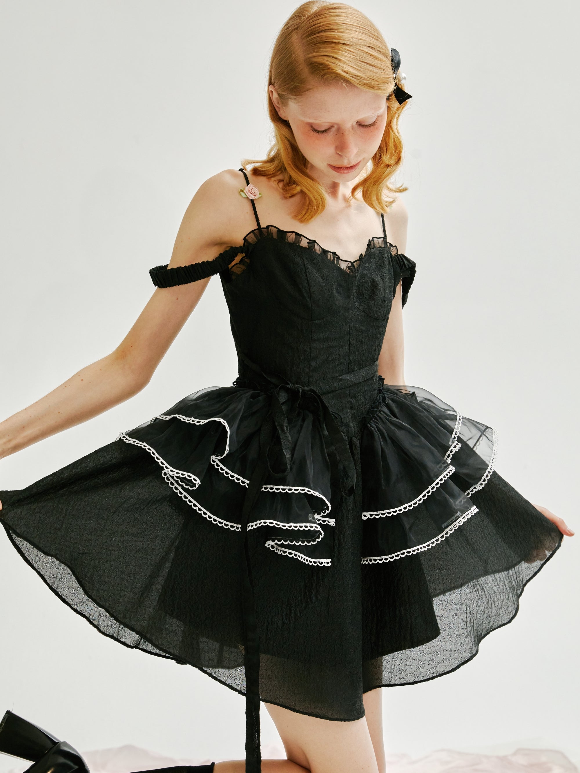 Rose Shoulder Strap Puff Lace Sling Dress