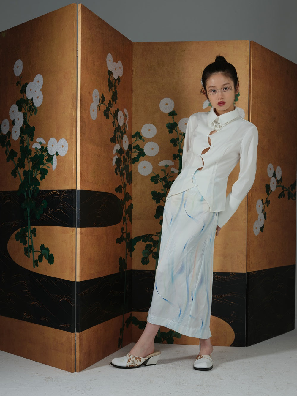 Unique Front-Open Nichi Shirt