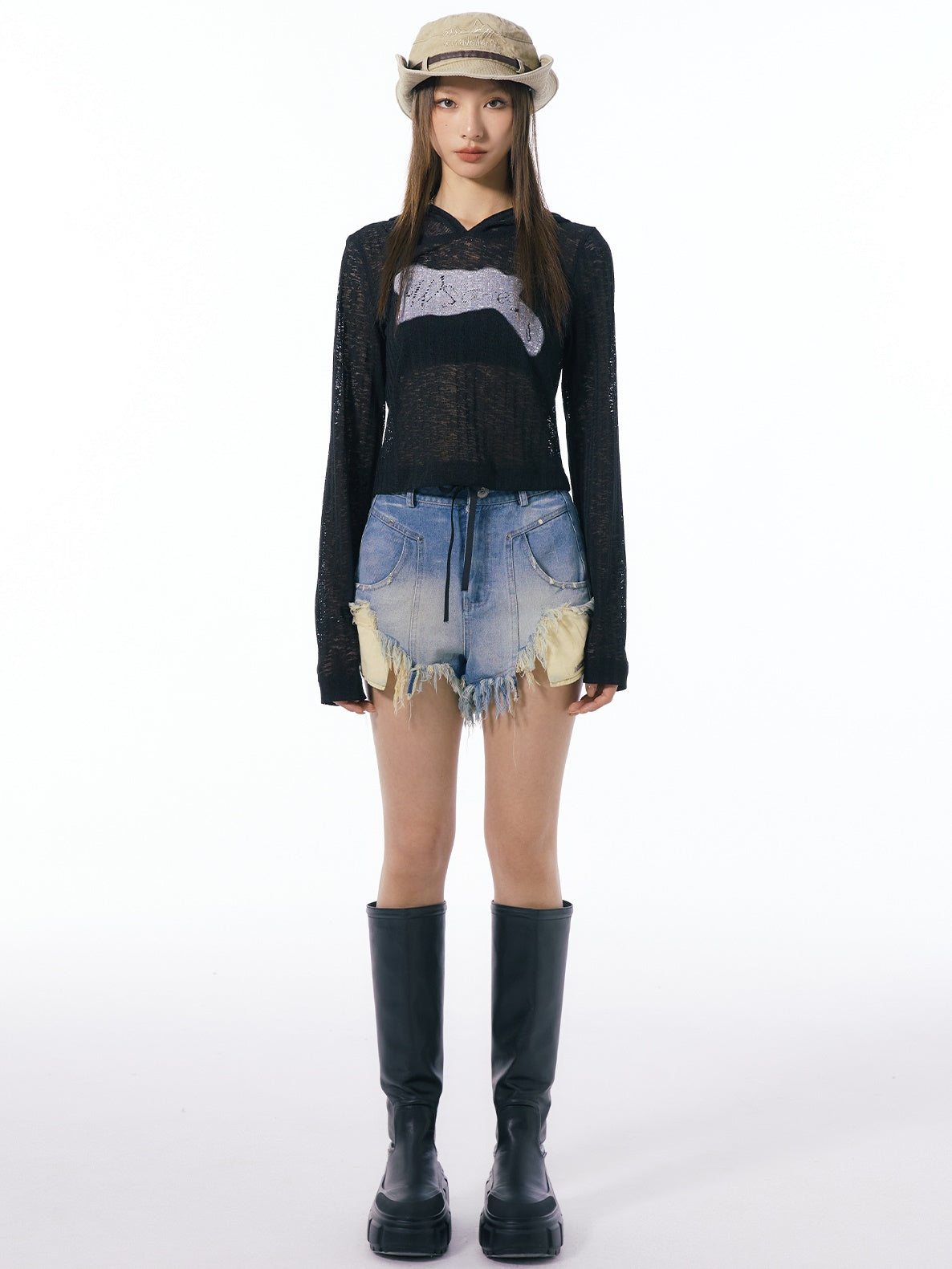 Bindfärbenwäsche rohe Jeansshorts