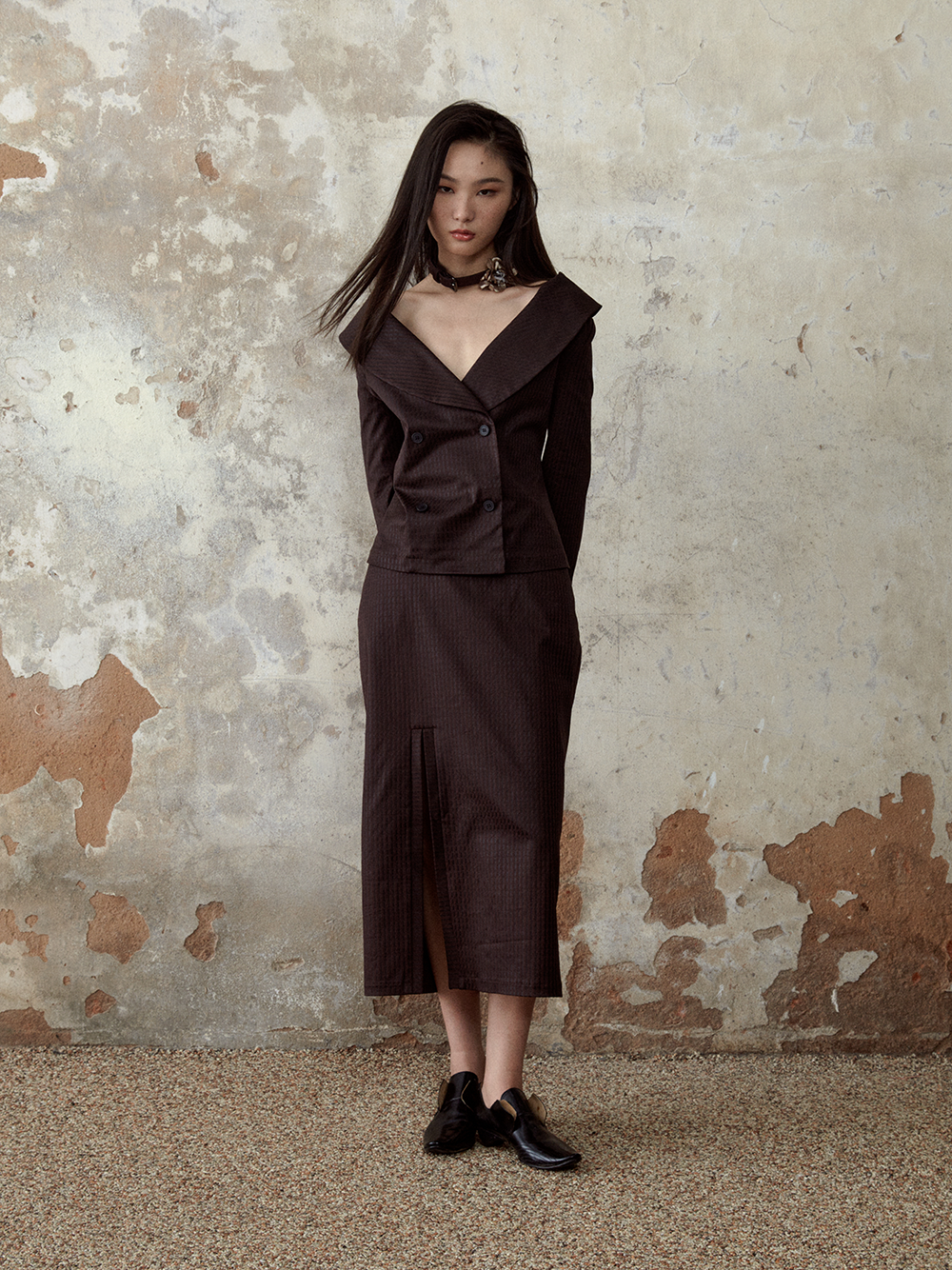 Large Lapel Jacket & Slit Long Skirt