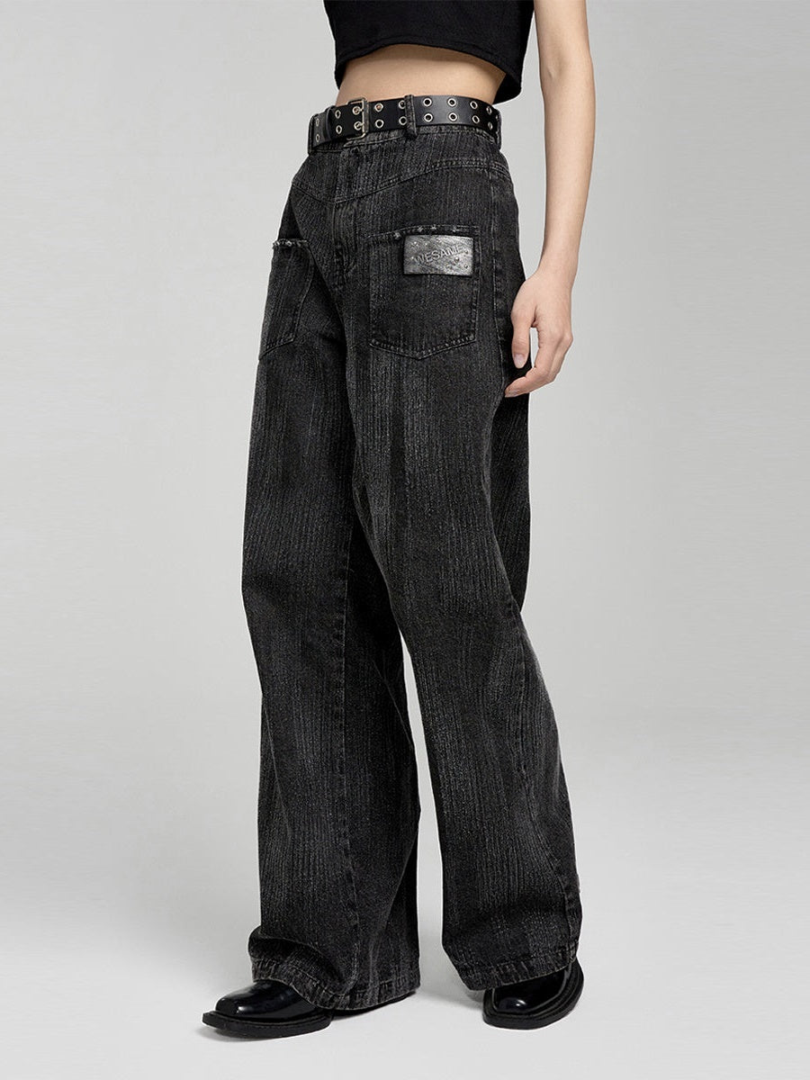 높은 허리와 넓은 다리 청바지