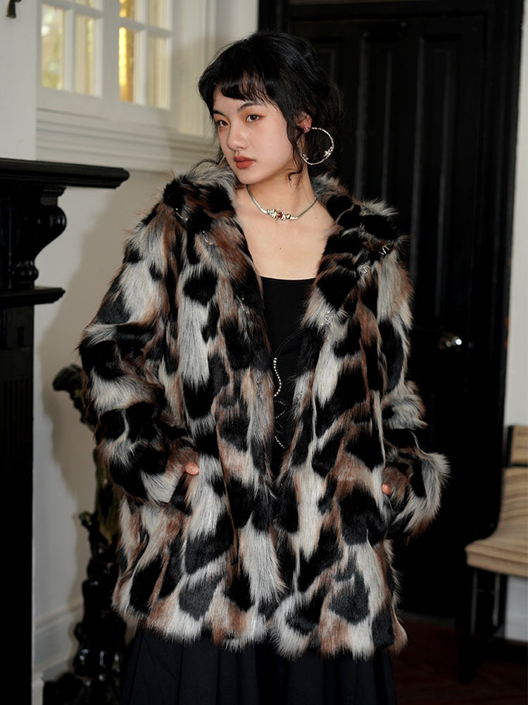 Lose Fellmantel mittlerer Länge