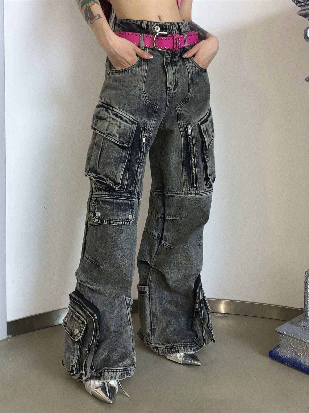 Work Style Multi-pocket Jeans