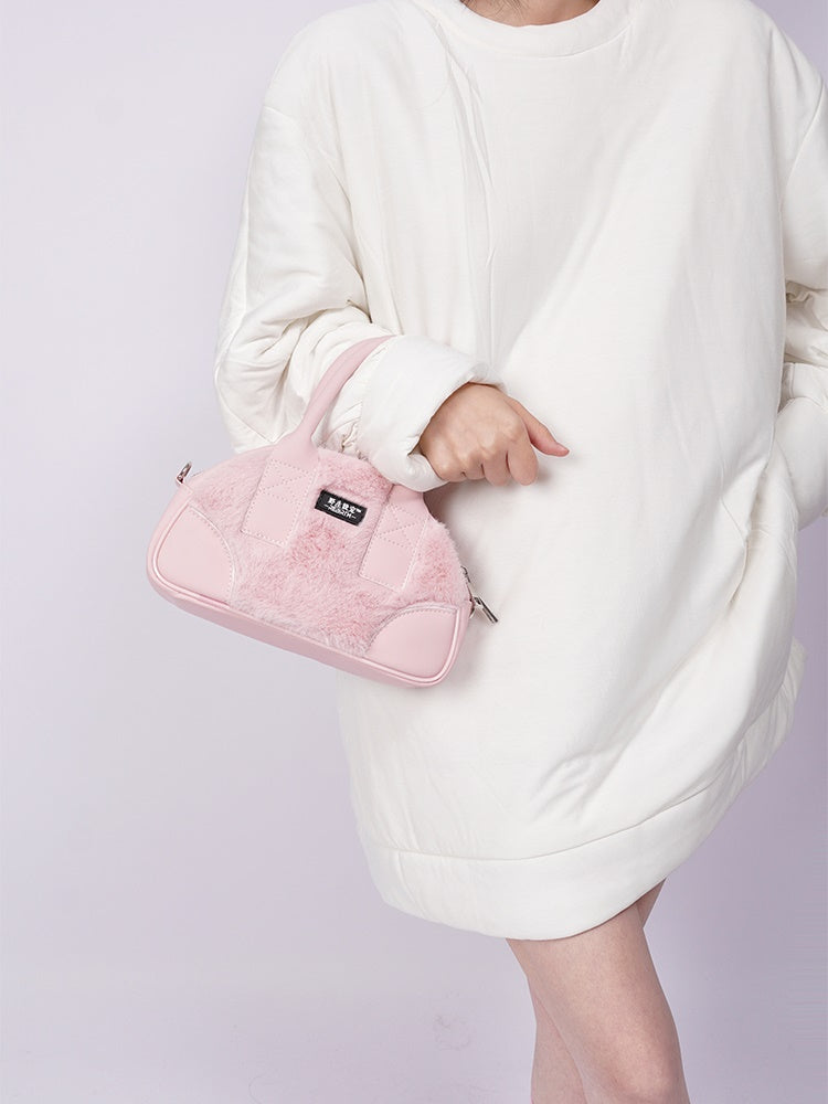 Halbkreis -Pelzbeutel