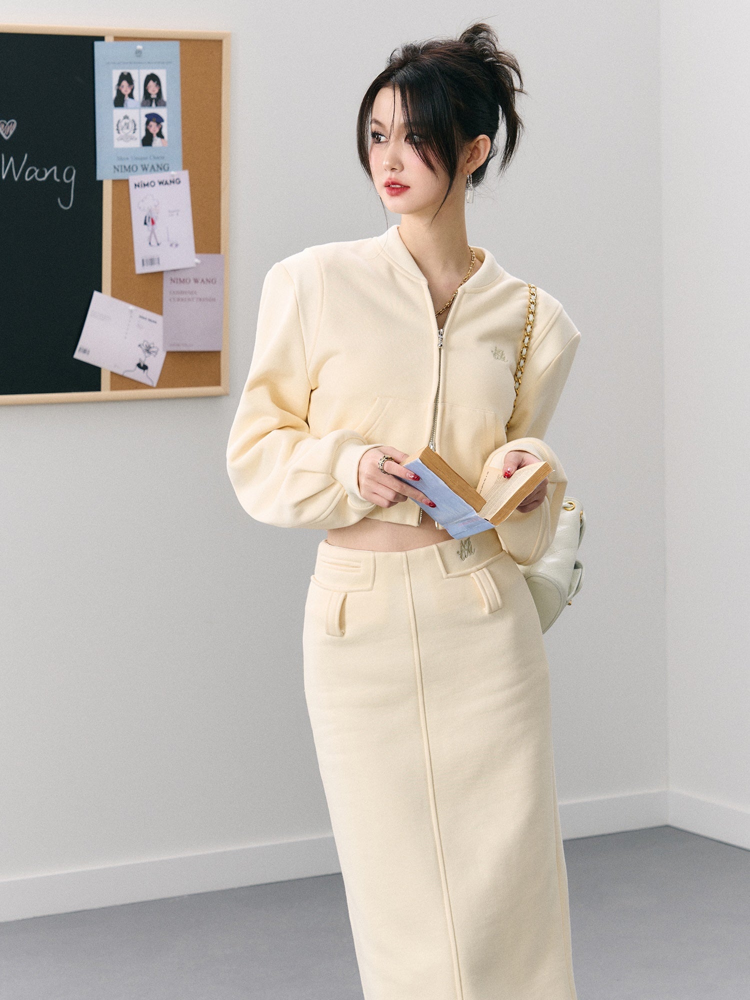 Short Casual Jacket & Slit Long Skirt