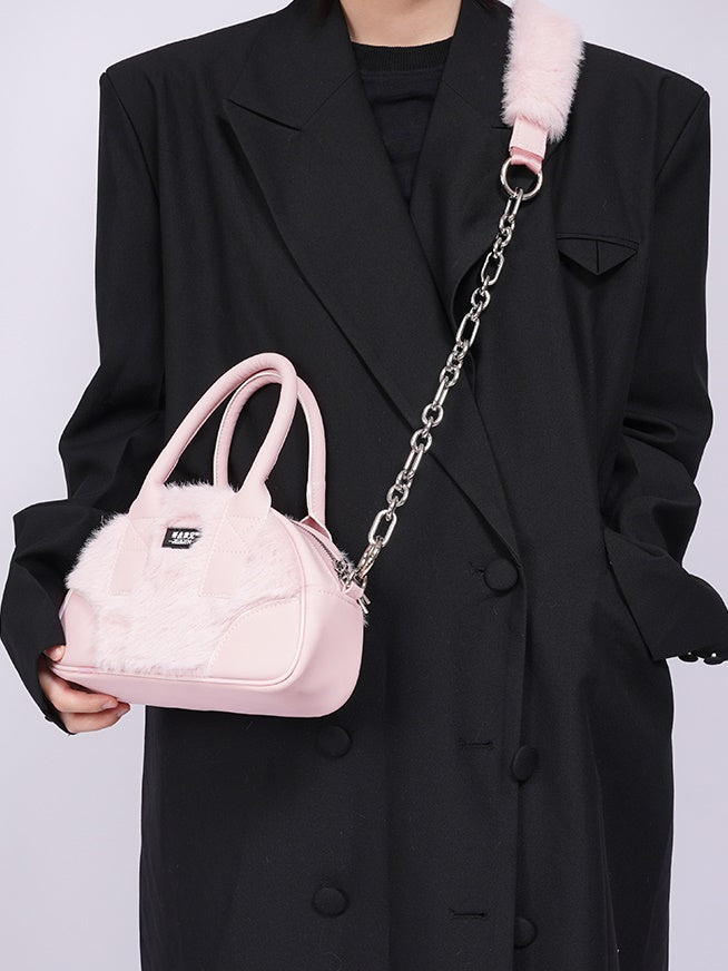 Halbkreis -Pelzbeutel