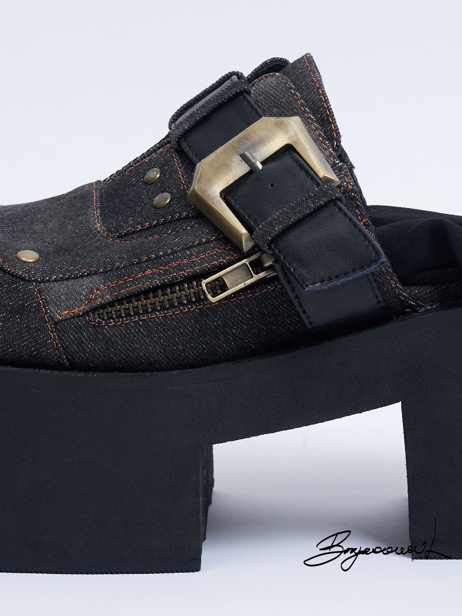 Can platform denim sandals