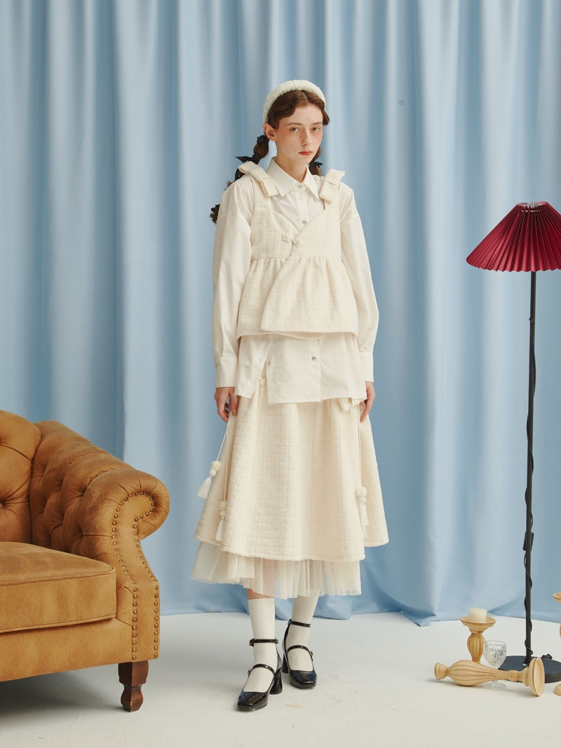 달콤한 귀여운 Peplum 레이스 레이어 푹신한 탑 및 스커트 설정