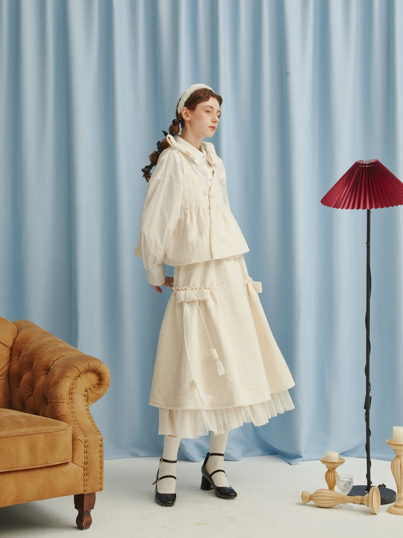 달콤한 귀여운 Peplum 레이스 레이어 푹신한 탑 및 스커트 설정