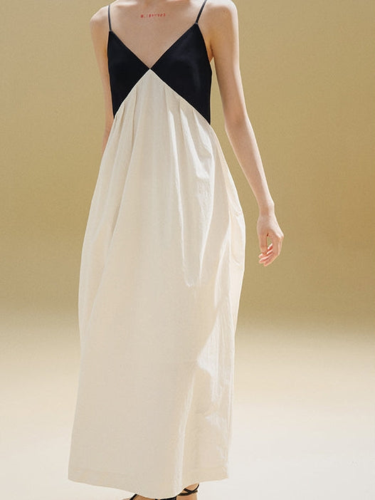 V-Neck 서스펜더 드레스