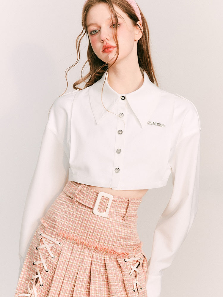 Kurzes Langarm -Shirt & College Krawatte