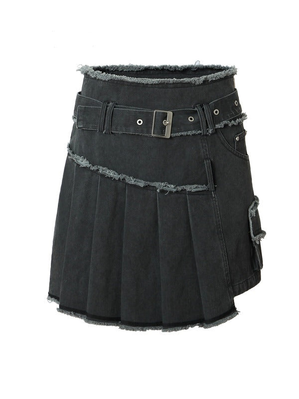 PLEATED SKIRT WITH BELT