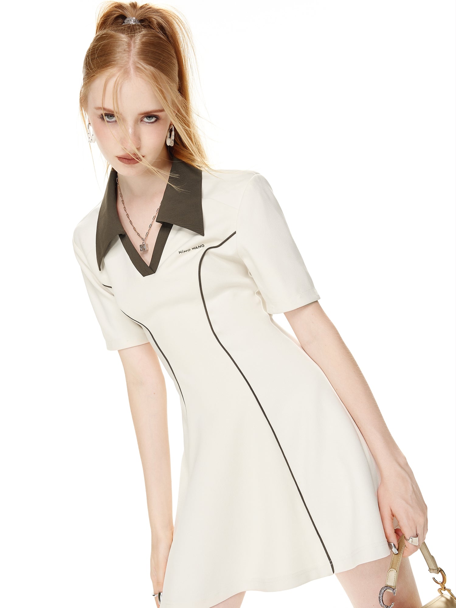 Abnehmbare Härte Polo -Kragenkleid