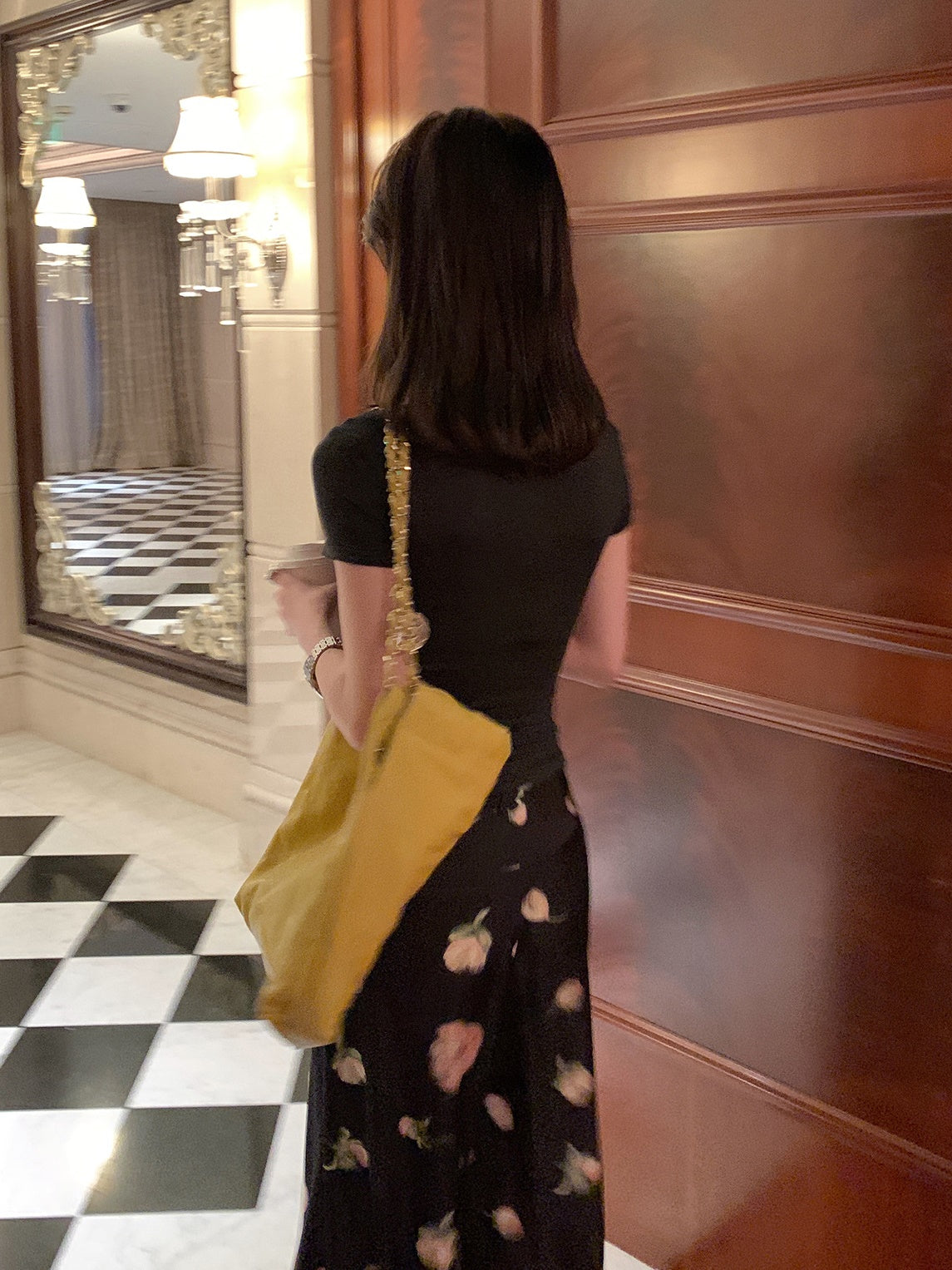 Dehnen Sie die grundlegende kurzarmige T-Shirt mit schlankem T-Shirt