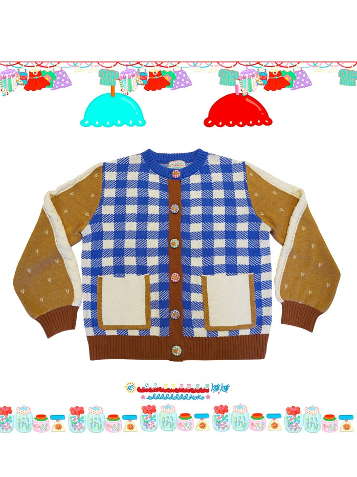 Langmischte Strickjacke tragen