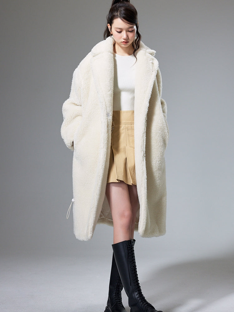 Mid-LENGTH LAMB WOOL COAT