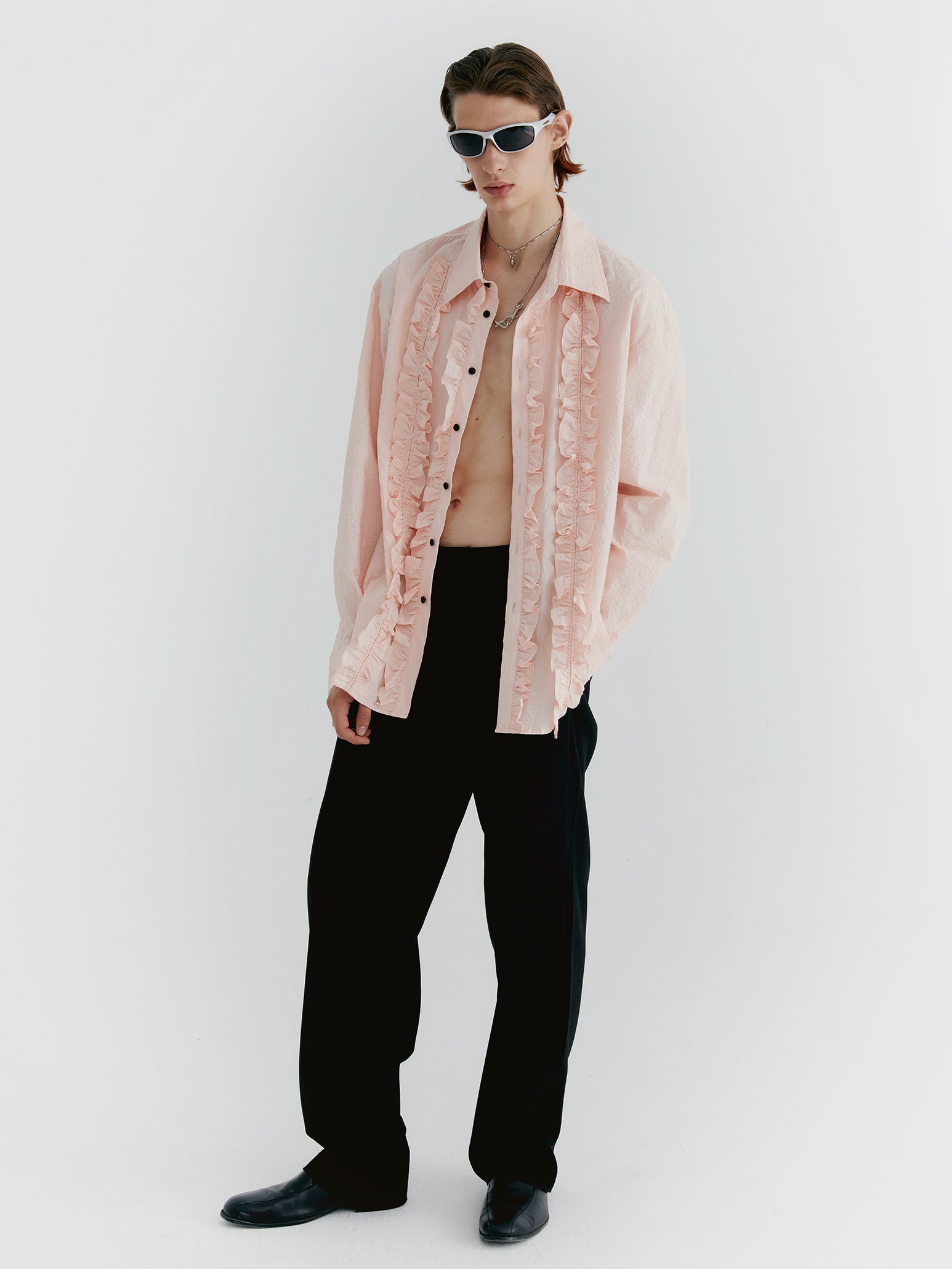 Spitzennähte langmännisches Hemd