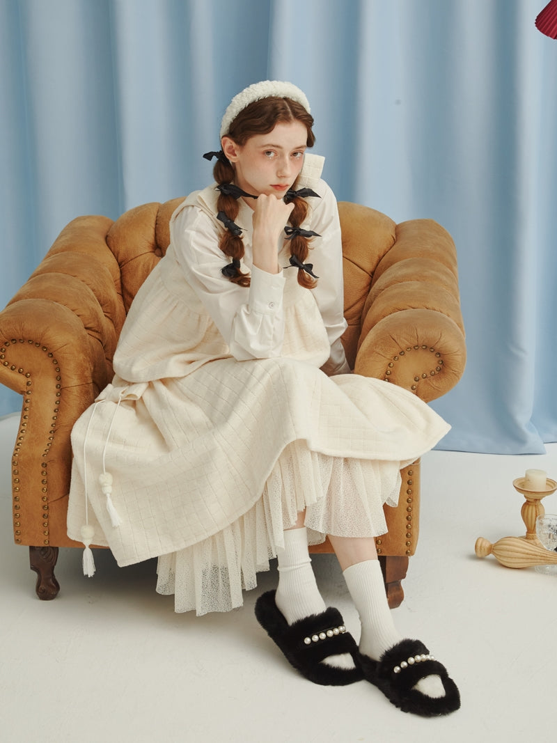 달콤한 귀여운 Peplum 레이스 레이어 푹신한 탑 및 스커트 설정