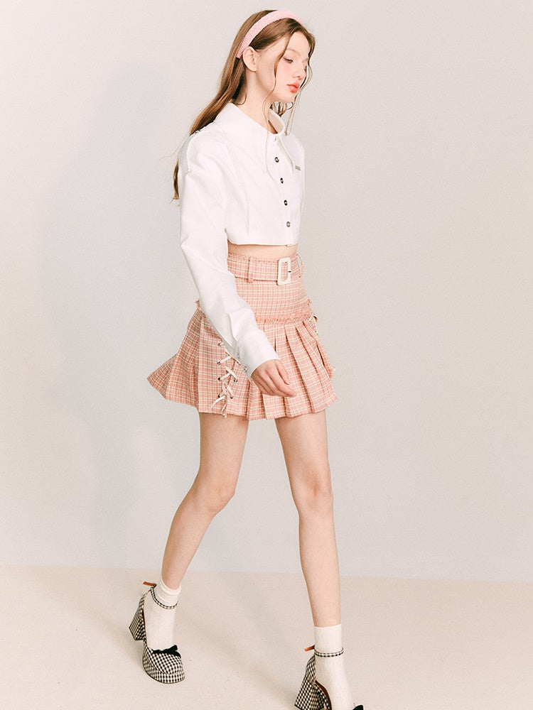 Kurzes Langarm -Shirt & College Krawatte