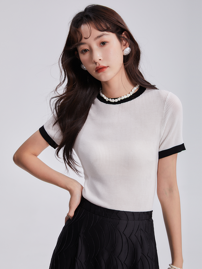 Short-Sleeed Slim-fit Bottoming Knitted Top