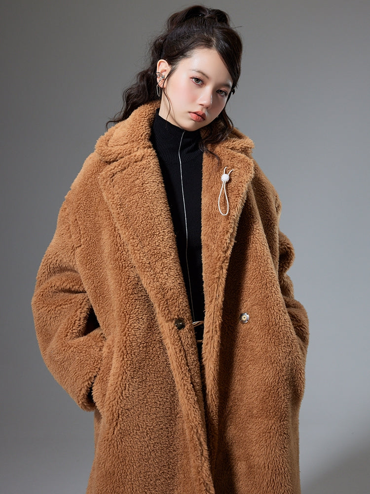Mid-LENGTH LAMB WOOL COAT