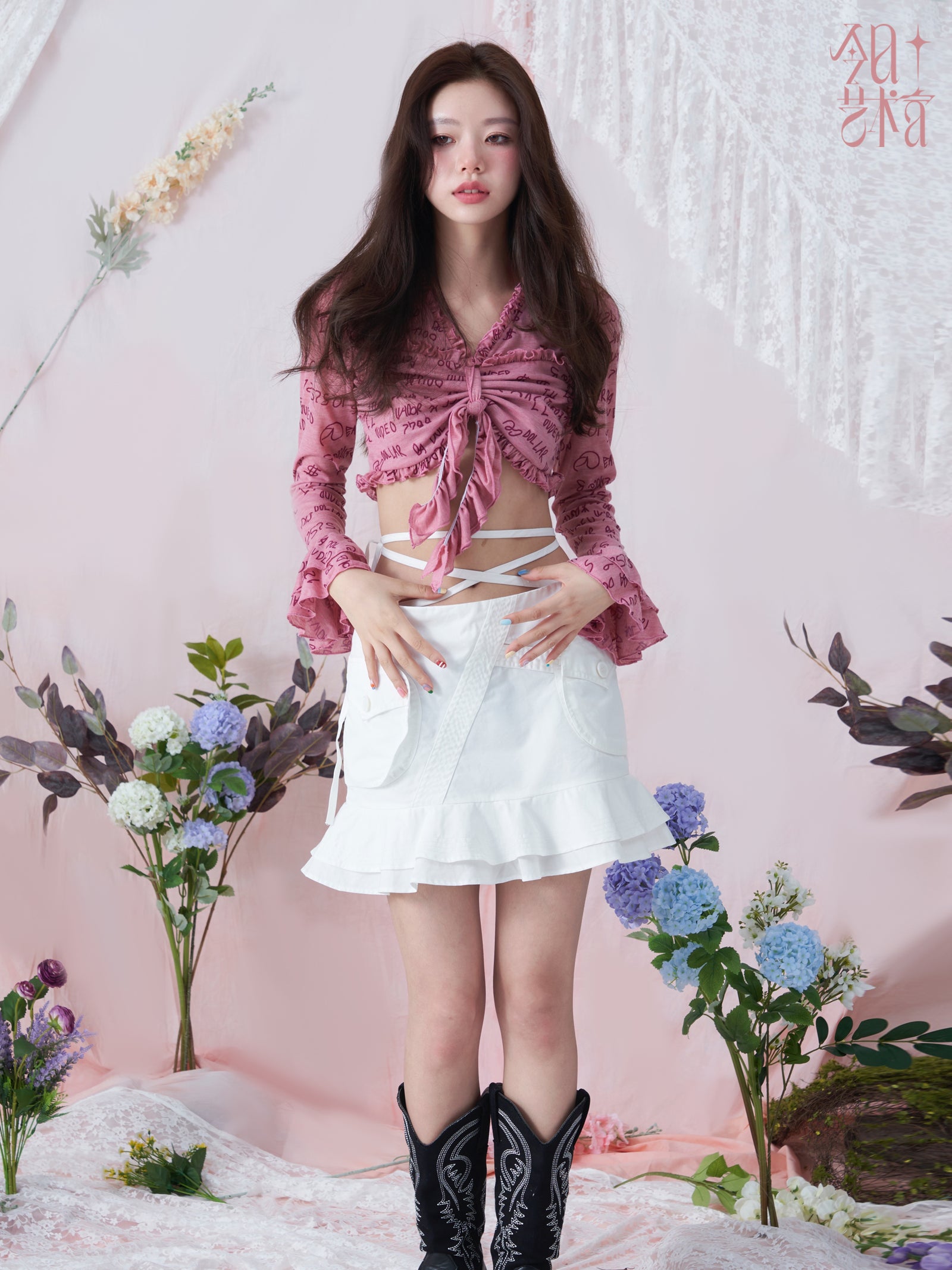 Kumpelte Rüschen niedliche Flare-Ärmel-Tops