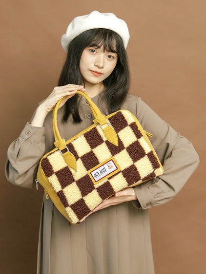 격자 무늬 지퍼 토트 백