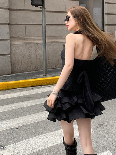 Hanging Neck SleevelessTop & Cake Skirt