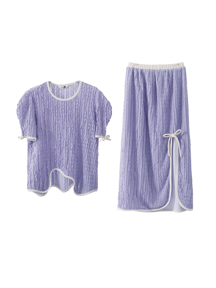 T-shirt et jupe de texture incurvée ondulée