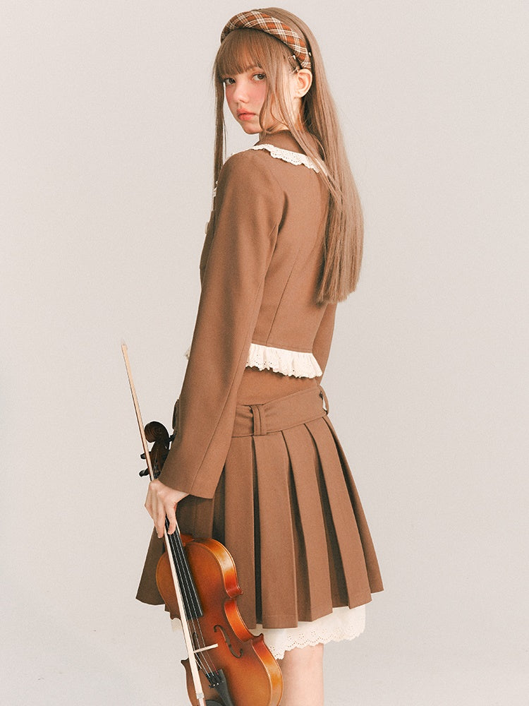 Veste courte à lame et jupe à plis