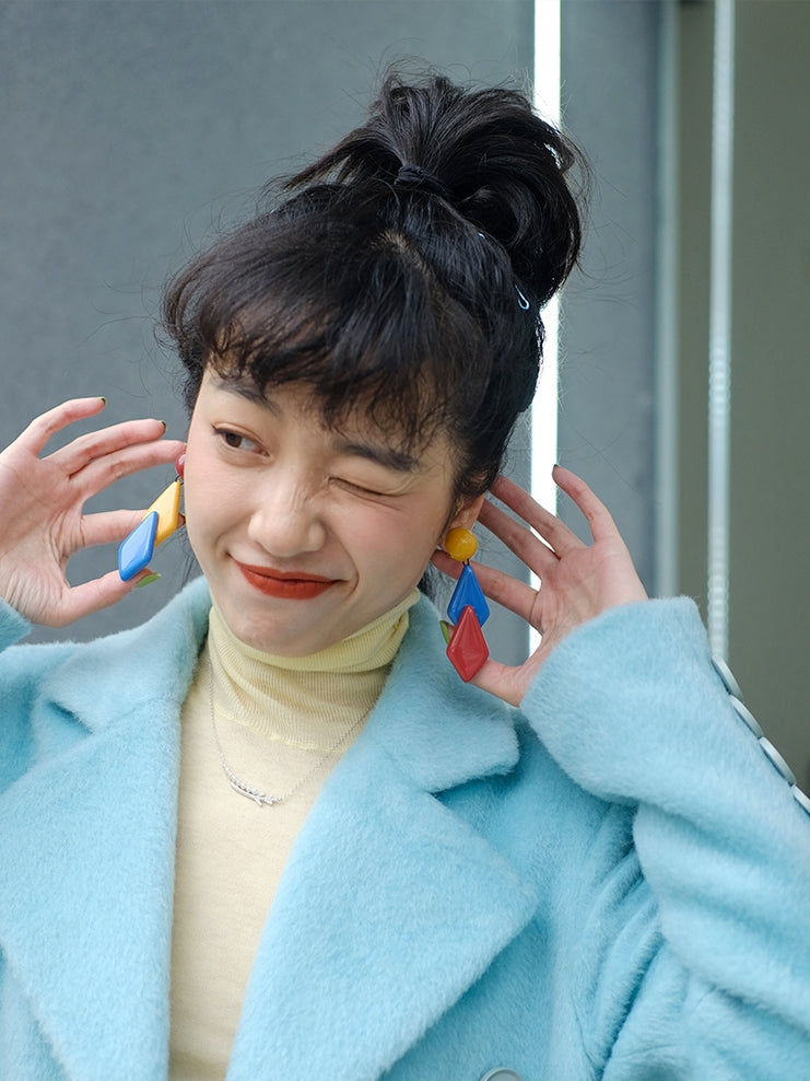 수지 기하학적 귀걸이