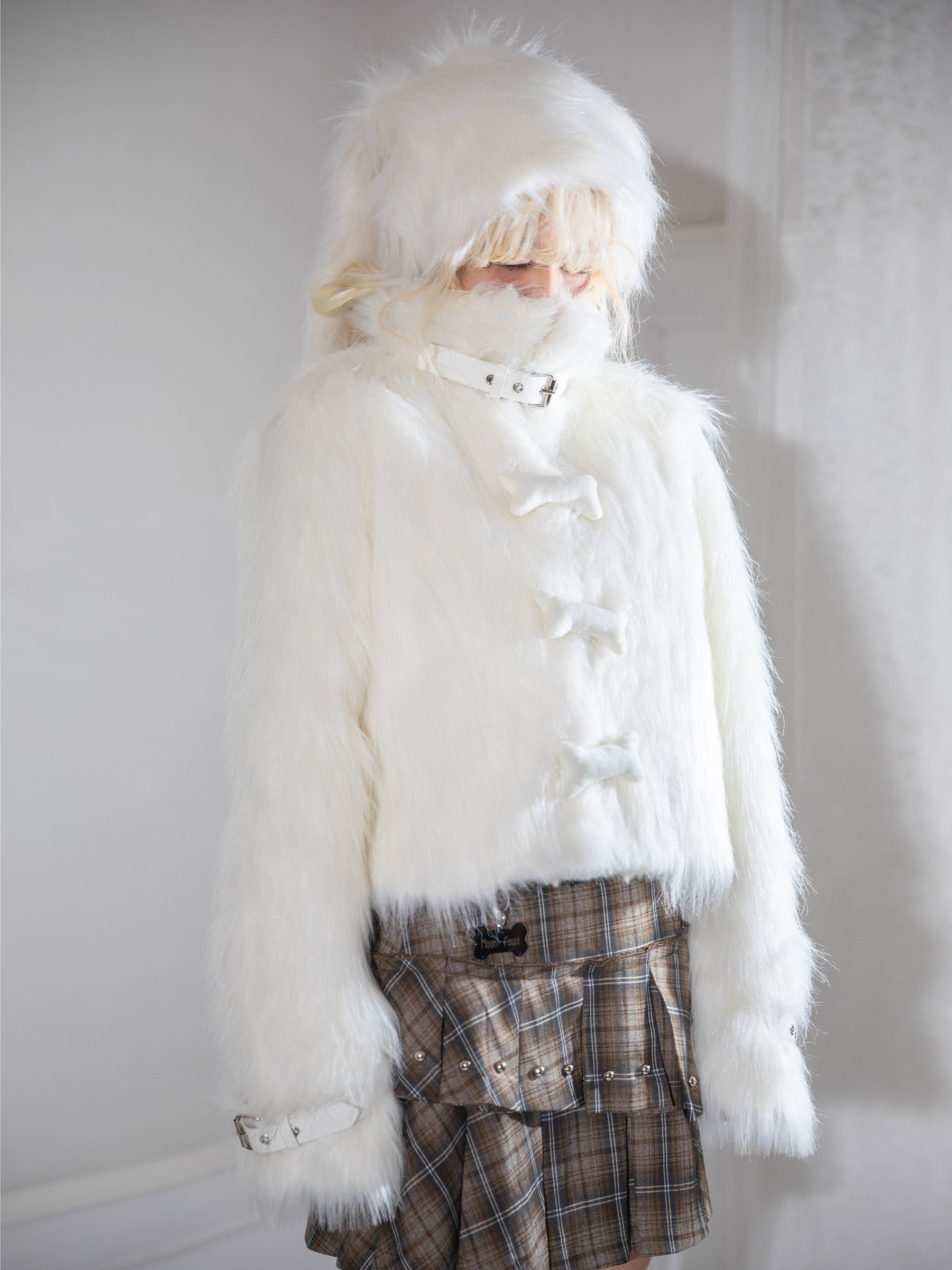 FAUX FURM PLUSH COAT