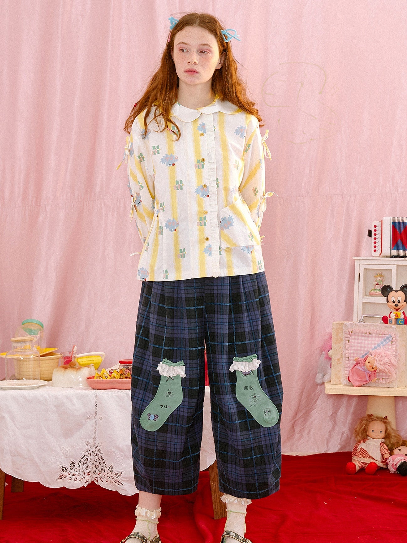 불규칙한 칼라 스트라이프 활 매듭 셔츠