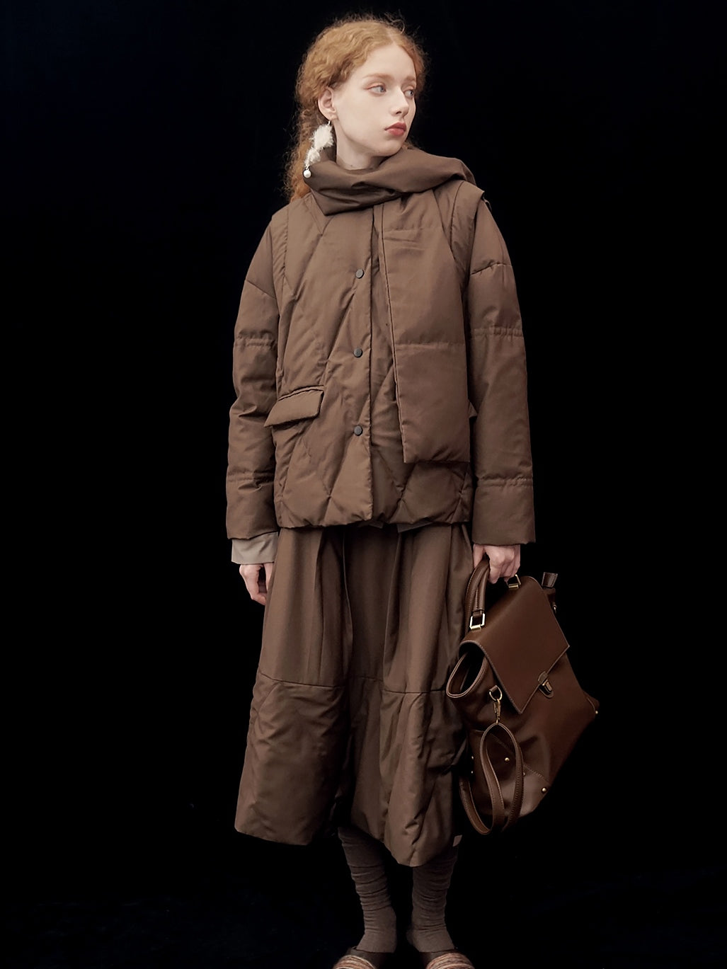 짧은 가벼운 다운 재킷