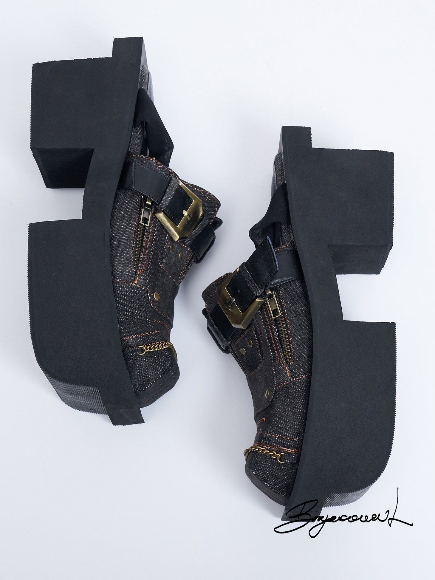 Can platform denim sandals