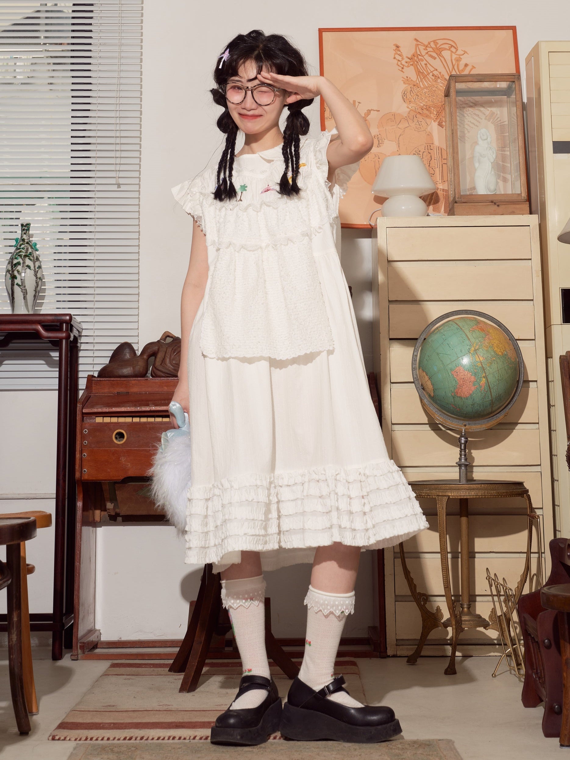 자수 선 드레스