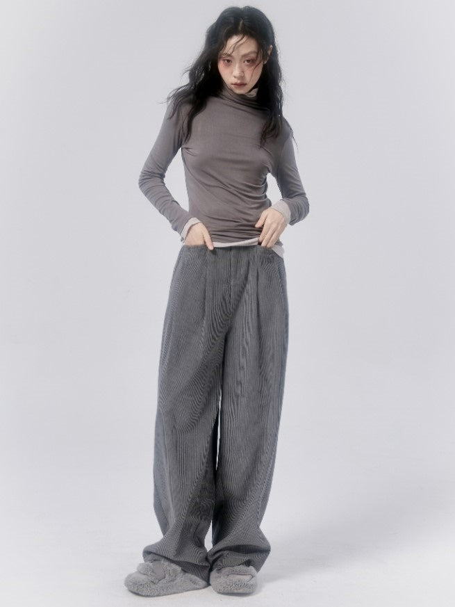 Cord-Hose mit hohen taillierten Weitbeinen