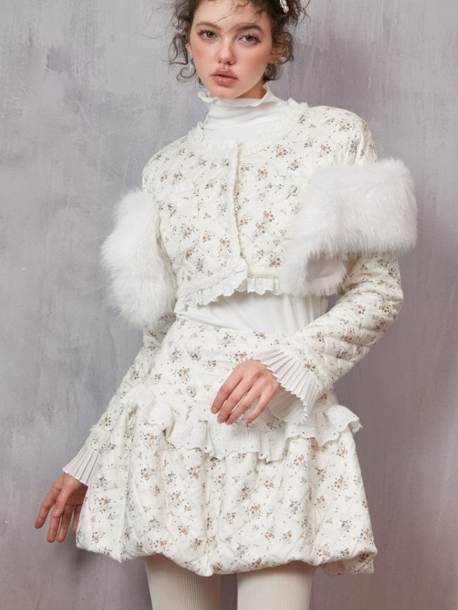 Veste courte et jupe courte en coton floral sans col