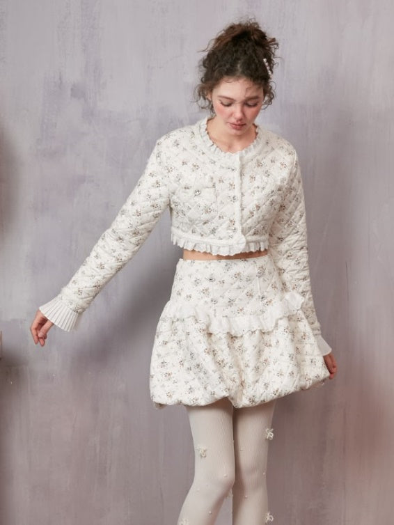 Veste courte et jupe courte en coton floral sans col