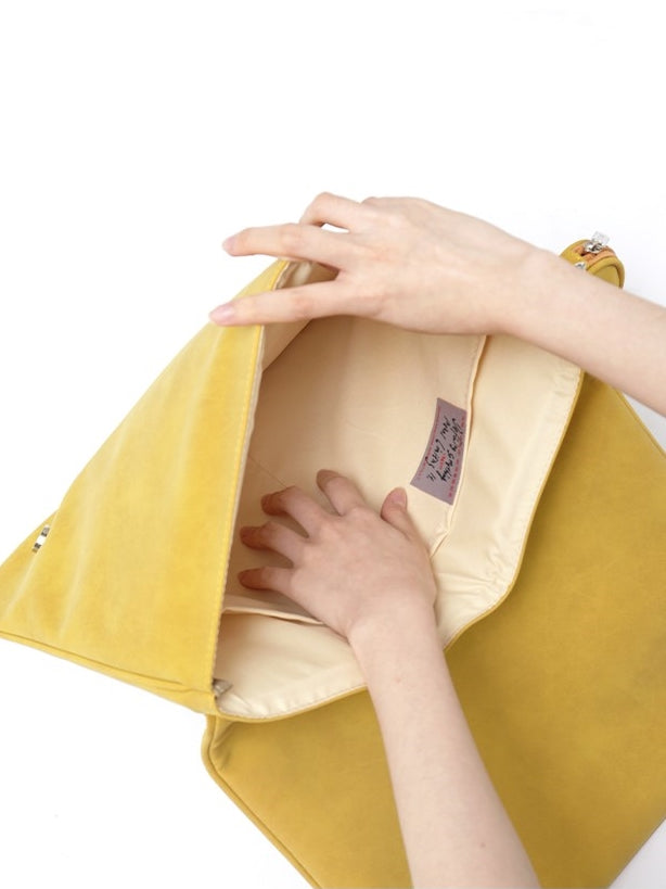 Retro EMBROIDERY TABLET STORAGE BAG