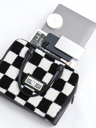 격자 무늬 지퍼 토트 백