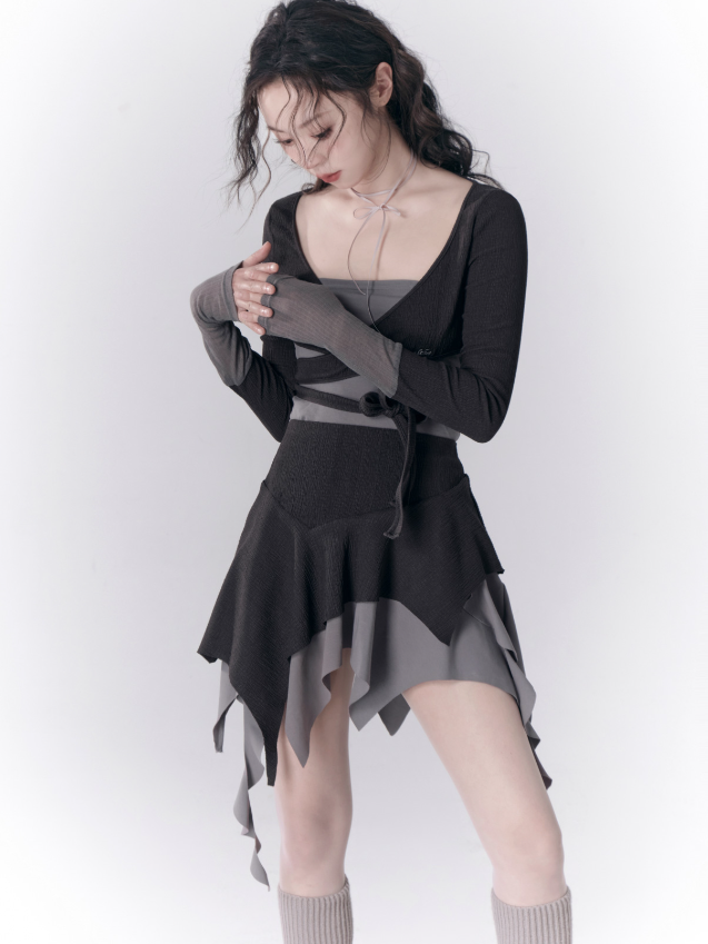 COLOR-MATCHED STRAPPY KNITTED SHORT TOP & ASYMMETRY SKIRT