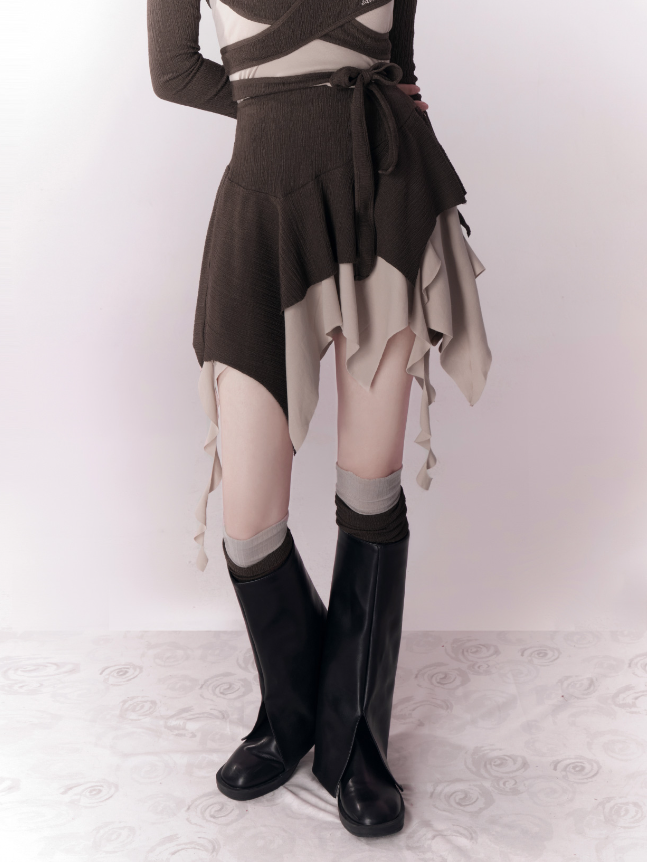 COLOR-MATCHED STRAPPY KNITTED SHORT TOP & ASYMMETRY SKIRT