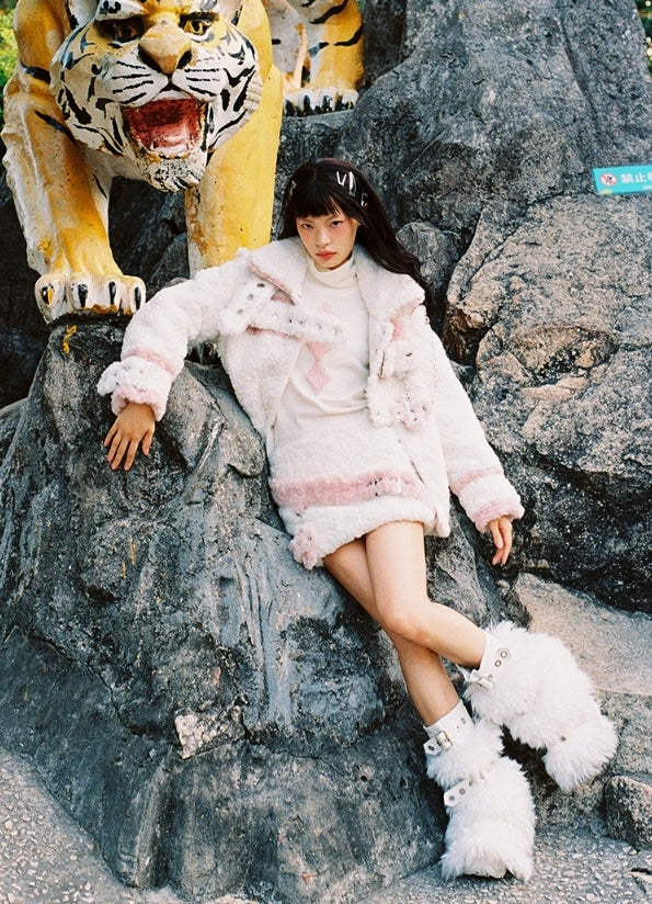 Pelznähte dekorative Beinabdeckung